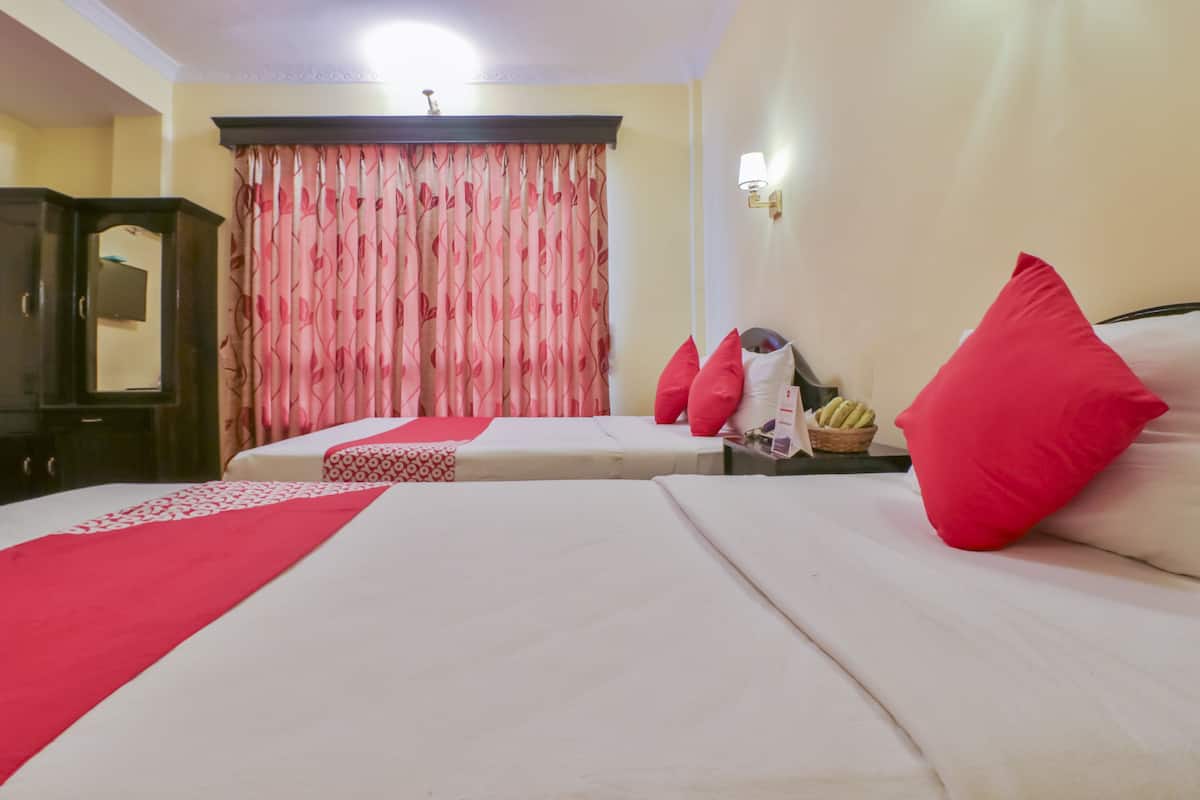 Deluxe Double or Twin Room, 6 Bedrooms | Memory-foam beds, desk, laptop workspace, free WiFi