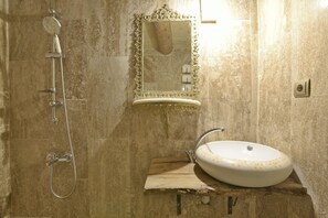 Blackout curtains, iron/ironing board, free WiFi - Hotel Philosophia (Nevsehir)
