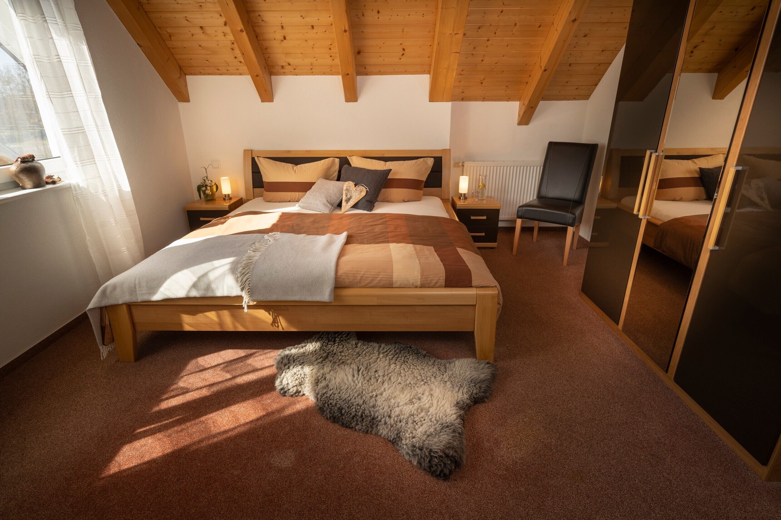 5 Schlafzimmer, Bügeleisen/Bügelbrett, kostenloses WLAN, Bettwäsche