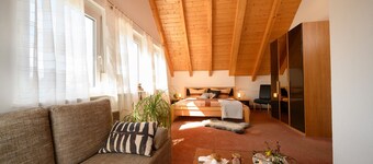 Casa vacanze "Hulda" vicino al Lago di Costanza (5 min in auto) con balcone, terrazza e giardino