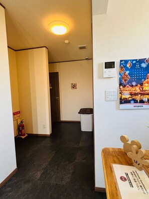 Interior - Reserve the entire building Free shuttle service  / Chiba Chiba (Chiba)