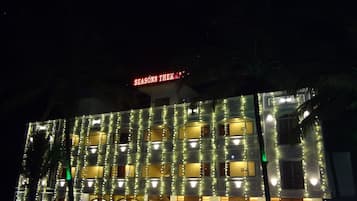 Fasade – kveld/natt