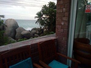 Property grounds - The luxurious Caranavilla house. (Carana)