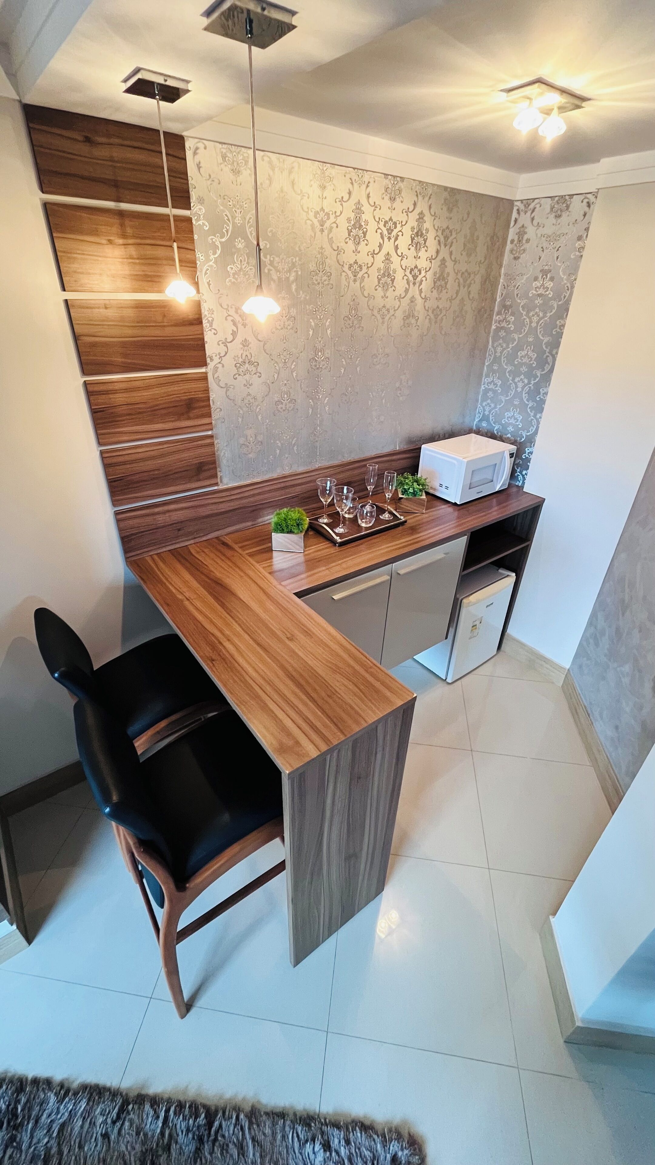 deluxe studio suite | hypo-allergenic bedding, soundproofing, free wifi