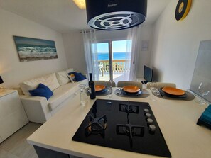 Interior - Beach front apartment for family vacation in Mandre (Mandre)