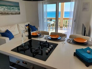 Interior - Beach front apartment for family vacation in Mandre (Mandre)