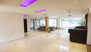Lobby - Hotel Vatika (Palampur)