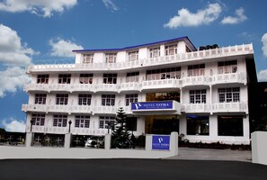 Front of property - Hotel Vatika (Palampur)
