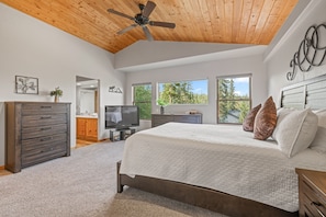 Townhome, 3 Bedrooms | 3 bedrooms, laptop workspace, iron/ironing board, free WiFi