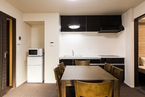 Fridge, microwave, stovetop, electric kettle