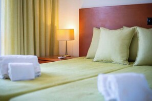 1 bedroom, iron/ironing board, WiFi, bed sheets - Bright Cozy Flat w/ Terrace & Pool by HostWise (Quarteira)