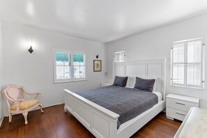 3 bedrooms - 2409O - Villa on the Strand (Oxnard)