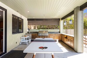 屋外ダイニングエリア