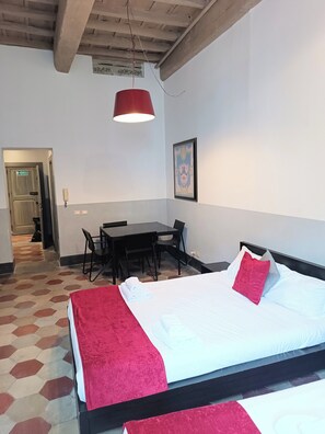 1 quarto, Wi-Fi, roupa de cama