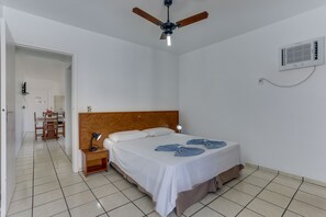 Standard Quadruple Room | Free WiFi, bed sheets - Marazul Apart Hotel 2 (Florianópolis)