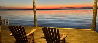 River Manor-Boat Lift-Pet Friendly-Riverfront-Gym-Cinema-Fire pit