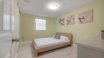 2 bedrooms, iron/ironing board, free WiFi, bed sheets