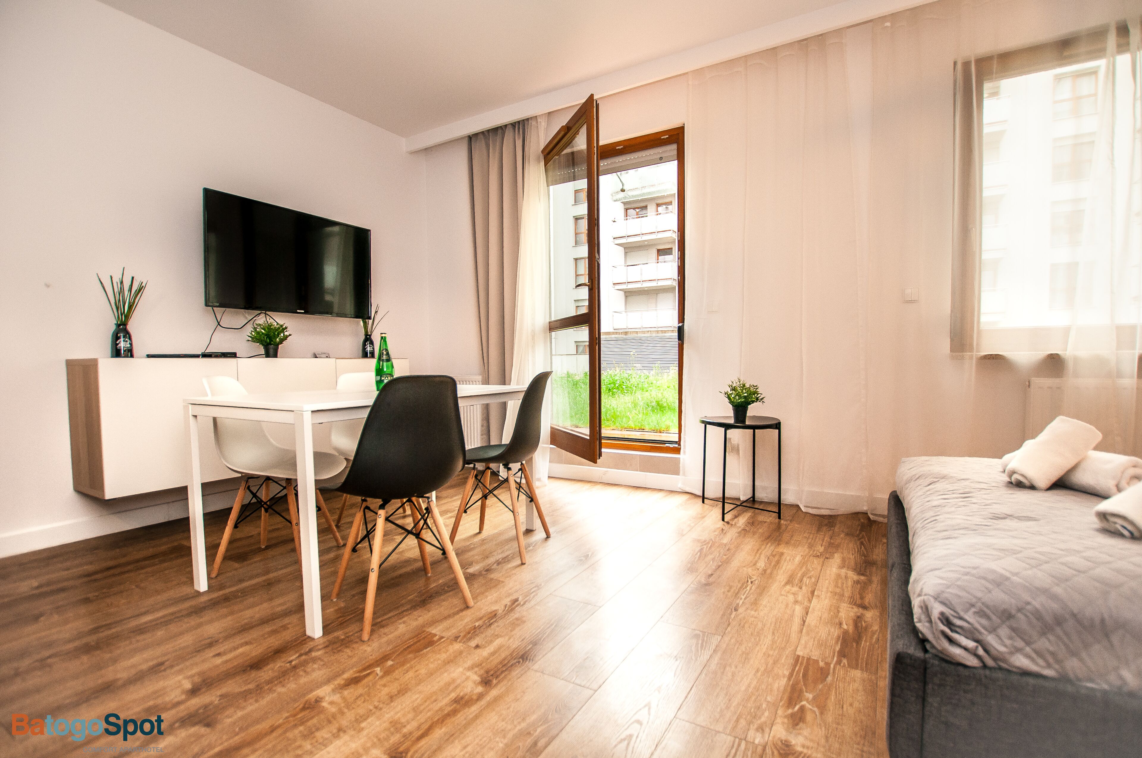 Family Studio Suite | Courtyard view