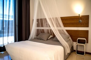 3 bedrooms, iron/ironing board, WiFi, bed sheets - Casa Paloma with heated pool in El Roque (El Roque)