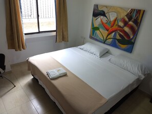 スーペリア ダブルルーム | ミニバー、セーフティボックス (室内)、アイロン / アイロン台、WiFi (無料)