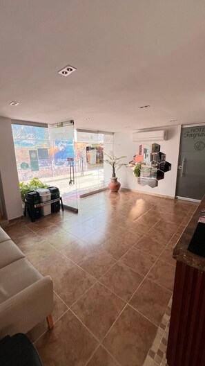 Lobby - Hotel Tayromar (Santa Marta)