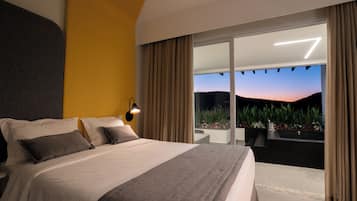 Superior Elite | Minibar, in-room safe, blackout drapes, free WiFi