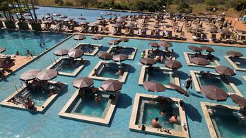 Innenpool, Außenpool