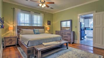 3 bedrooms, desk, iron/ironing board, WiFi