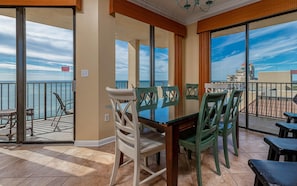 Condo, 3 Bedrooms, Sea View | Dining
