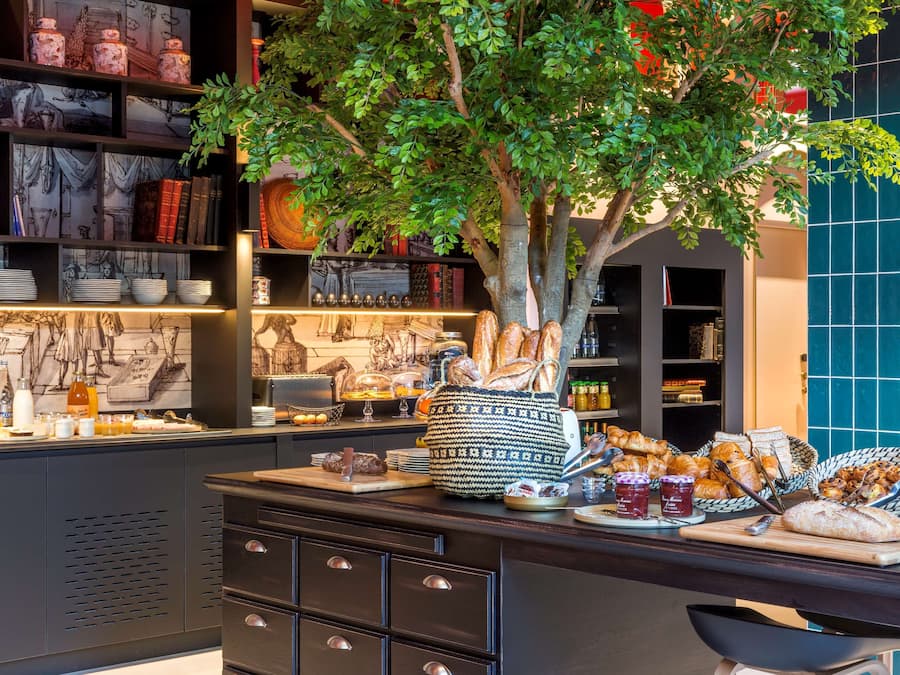 Daily buffet breakfast (EUR 18 per person)