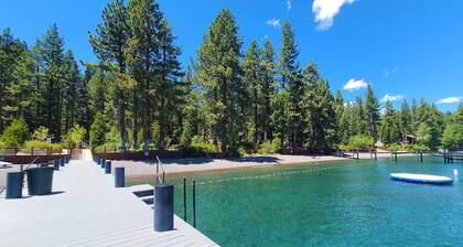 Barking Pine Cabin - private BEACH access, sunny location