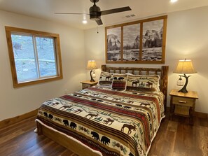 Room - Pioneer (Oakhurst)