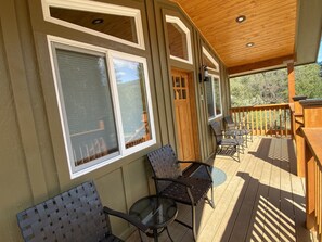 Porch - Pioneer (Oakhurst)
