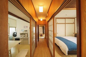 3 bedrooms, desk, free WiFi, bed sheets - Seseragian House with private Hot Spring / Yufu Ōita (Yufu)
