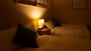 3 bedrooms, desk, free WiFi, bed sheets