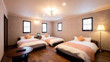 2 bedrooms, desk, free WiFi, bed sheets