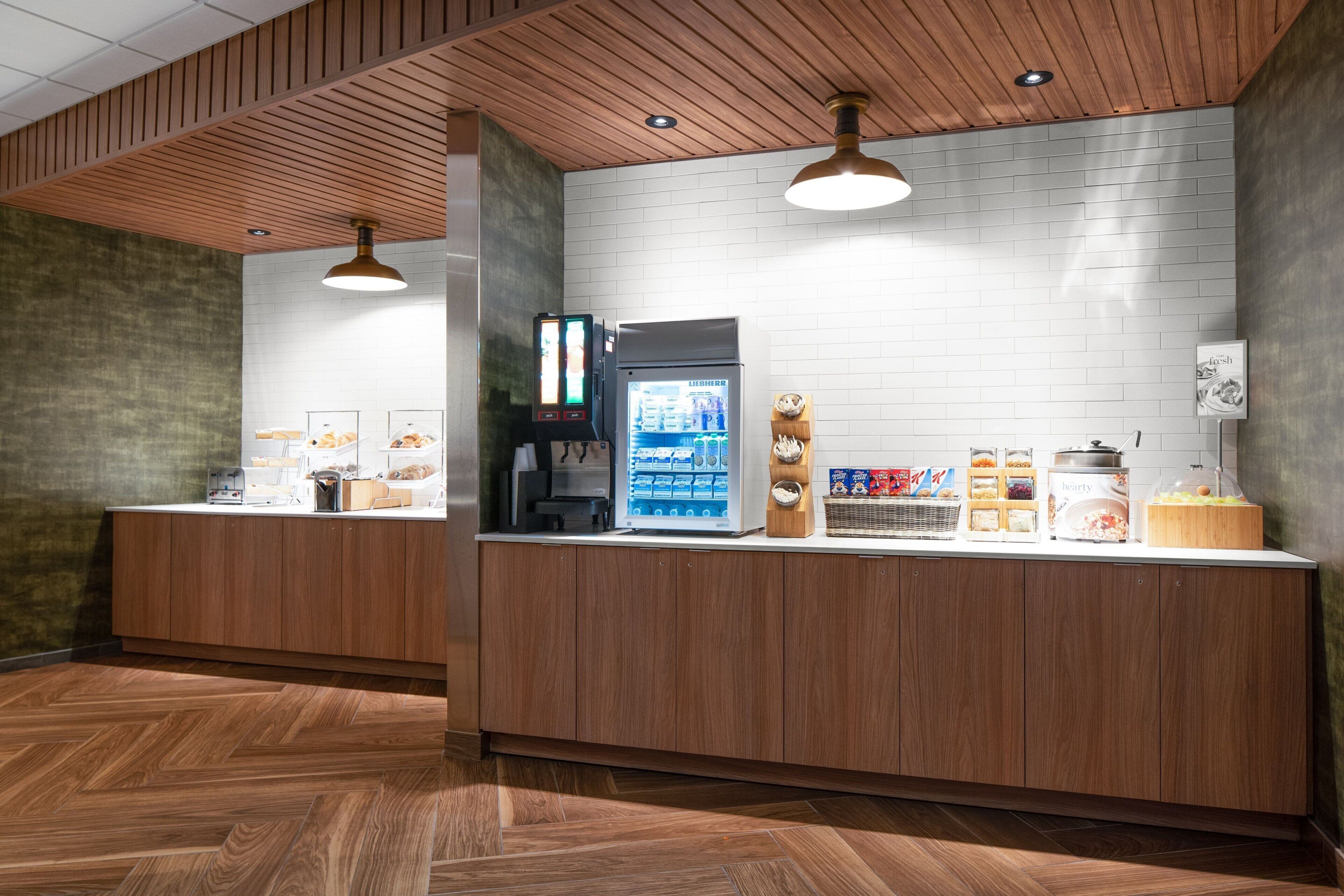 Free daily continental breakfast 