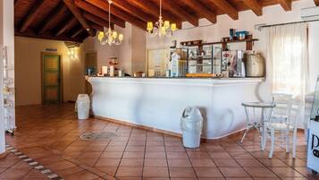 Bar (en la propiedad)