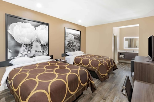 Super 8 by Wyndham Houston NW Beltway 8/West Rd