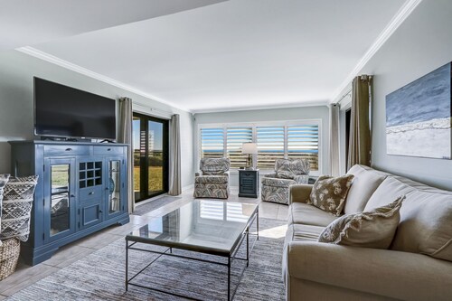 Oceanfront | Ground Level | Luxury Amelia Surf and Racquet | Private Patios off Both Bedrooms