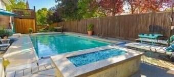 Ski & Hiking l Summer Pool l King Beds l Large Apartment l Mountain Views