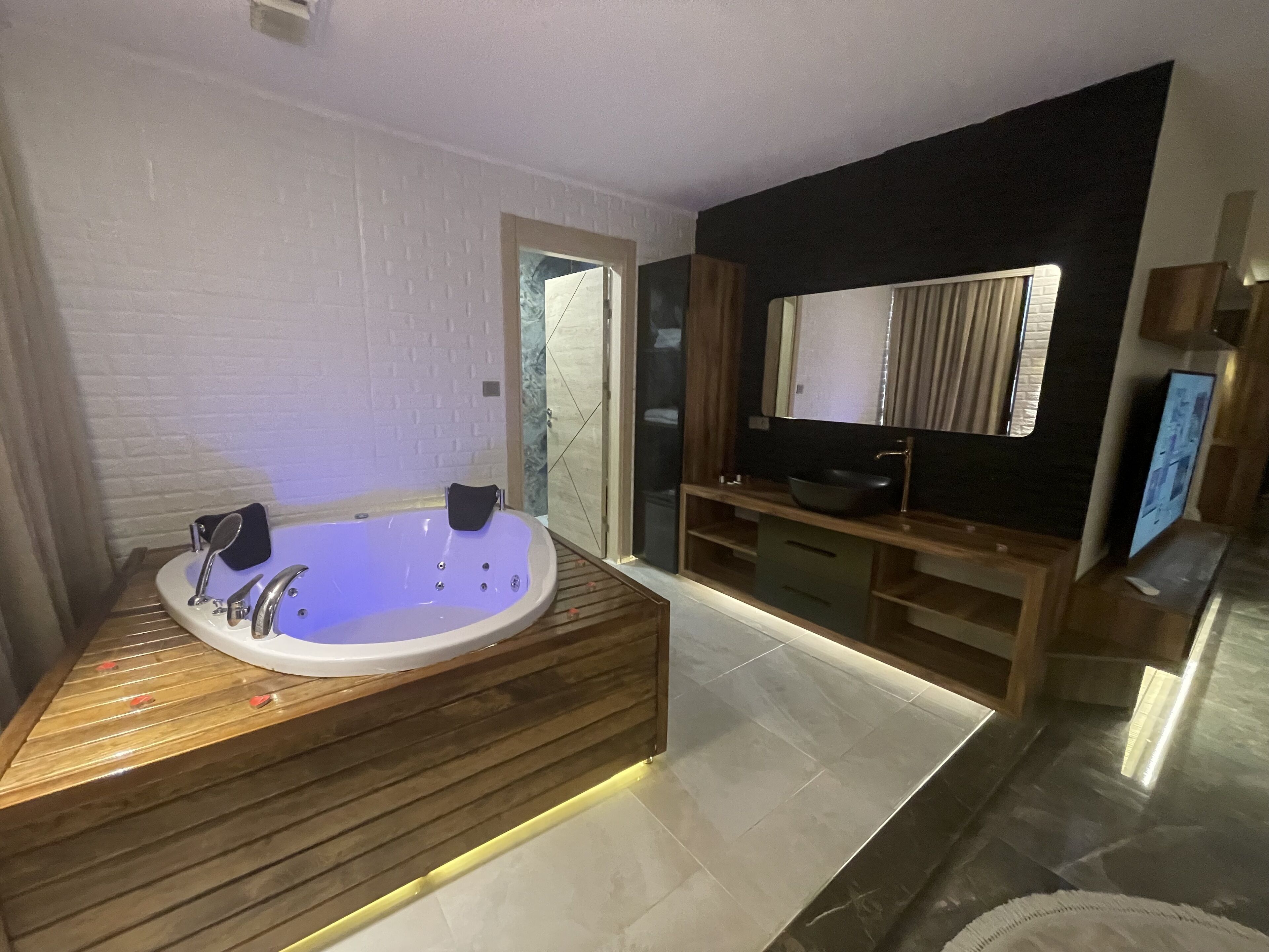 Foto - Le Luxe Suites Hotel