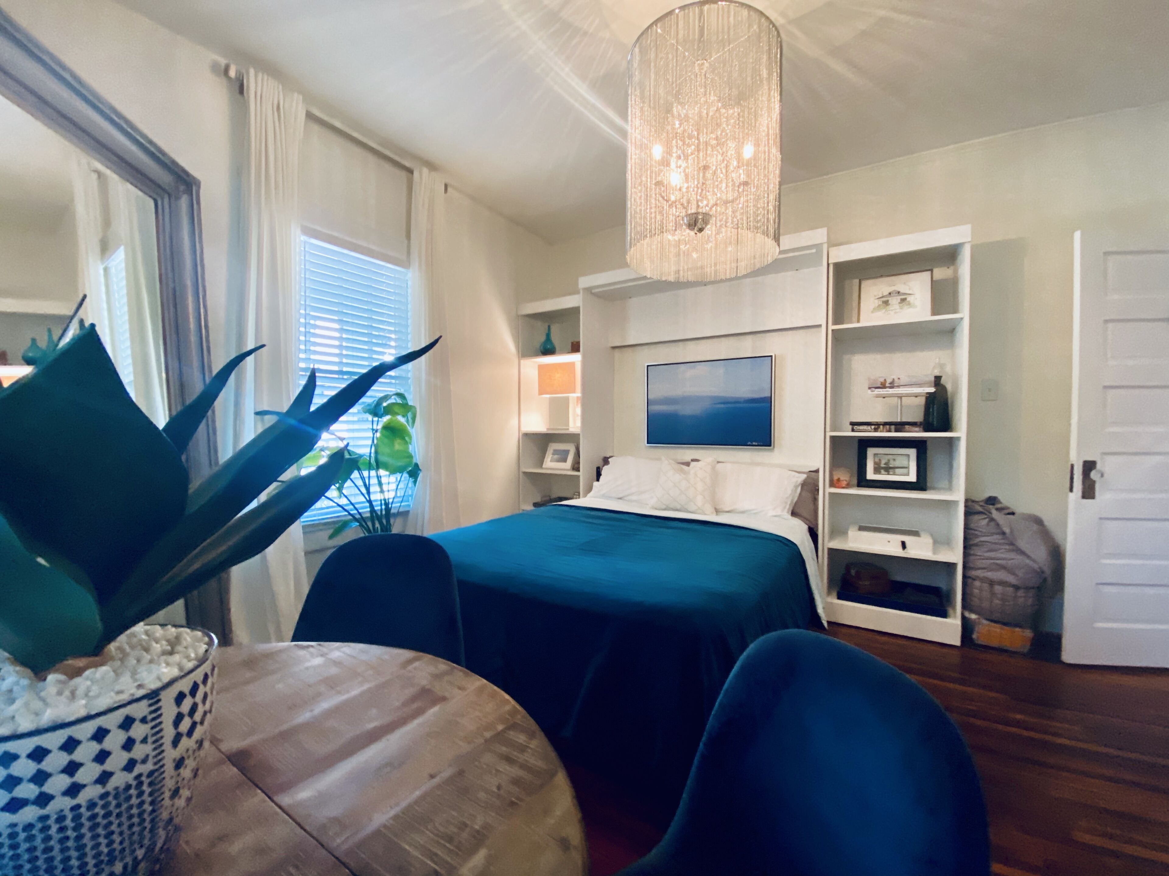 WALKABLE/BEAUTIFUL Historic Bungalow in Heart of Plaza Midwood 3 mi. from UPTOWN