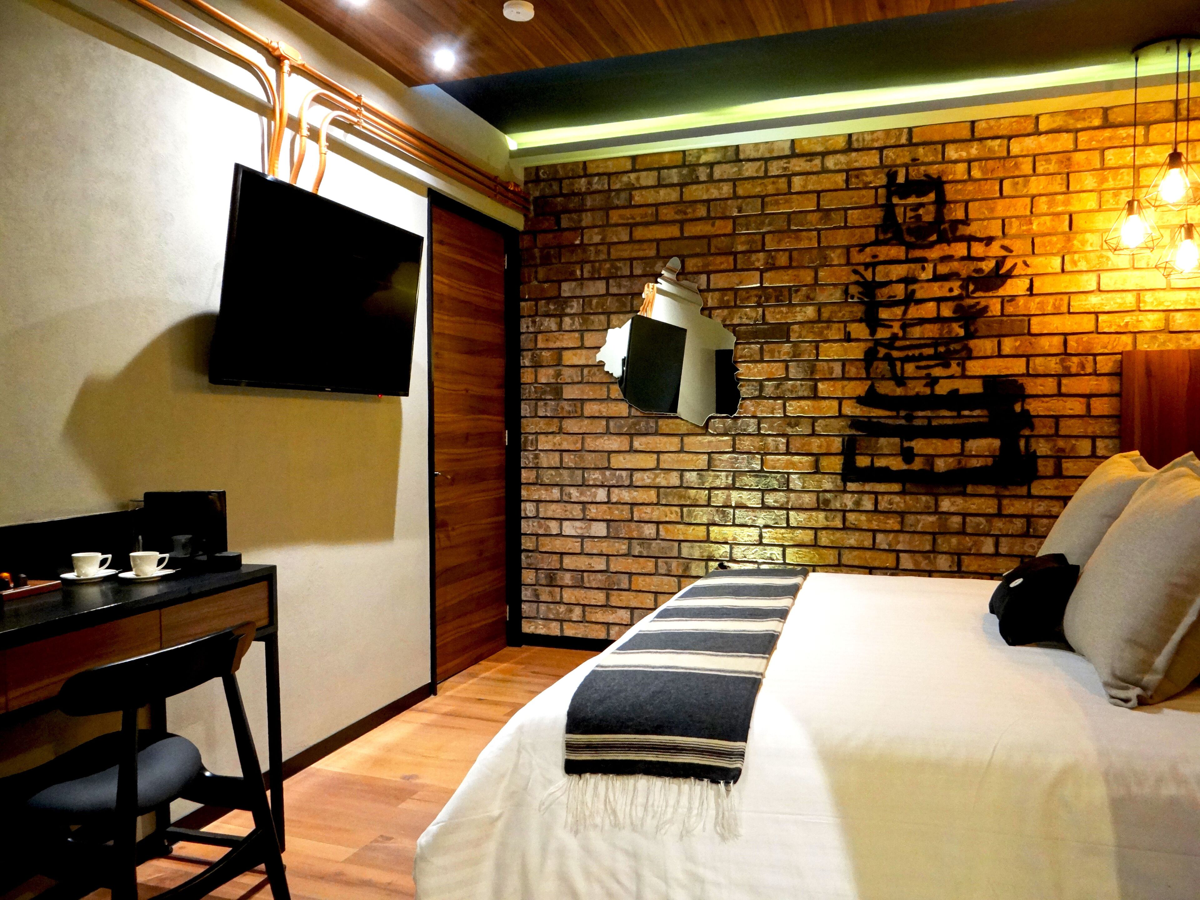 superior room, 1 king bed, jetted tub | 1 bedroom, premium bedding, in-room safe, blackout curtains