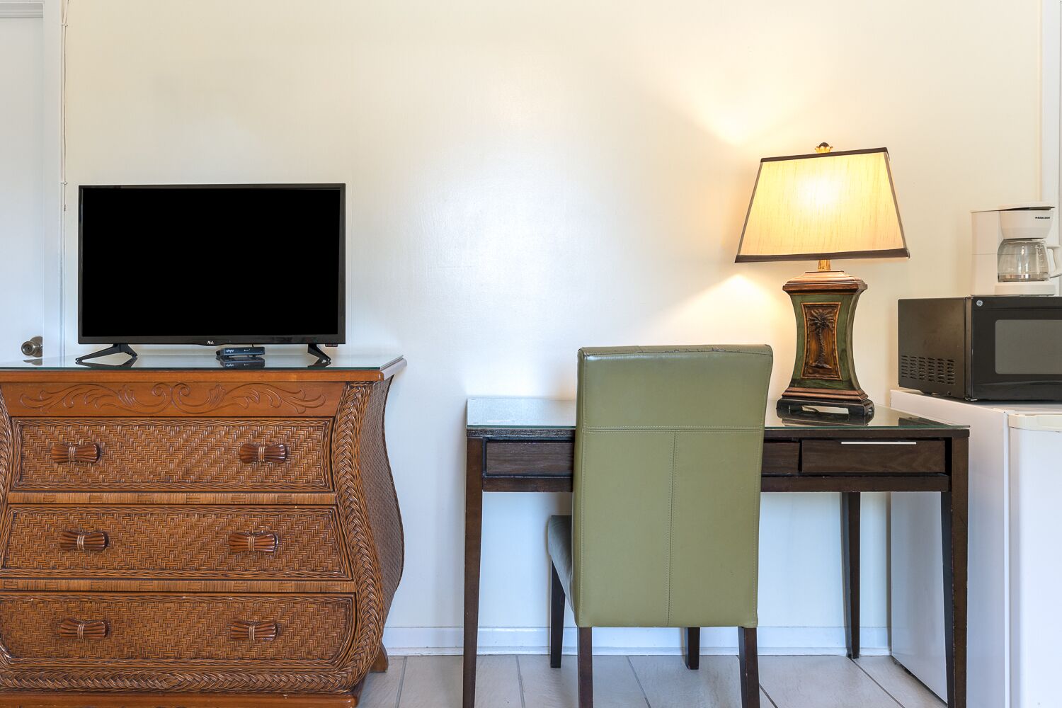 classic double room, 2 double beds, city view | 1 bedroom, soundproofing, free wifi, bed sheets