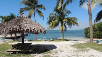 Playa privada, toallas de playa y kayaks