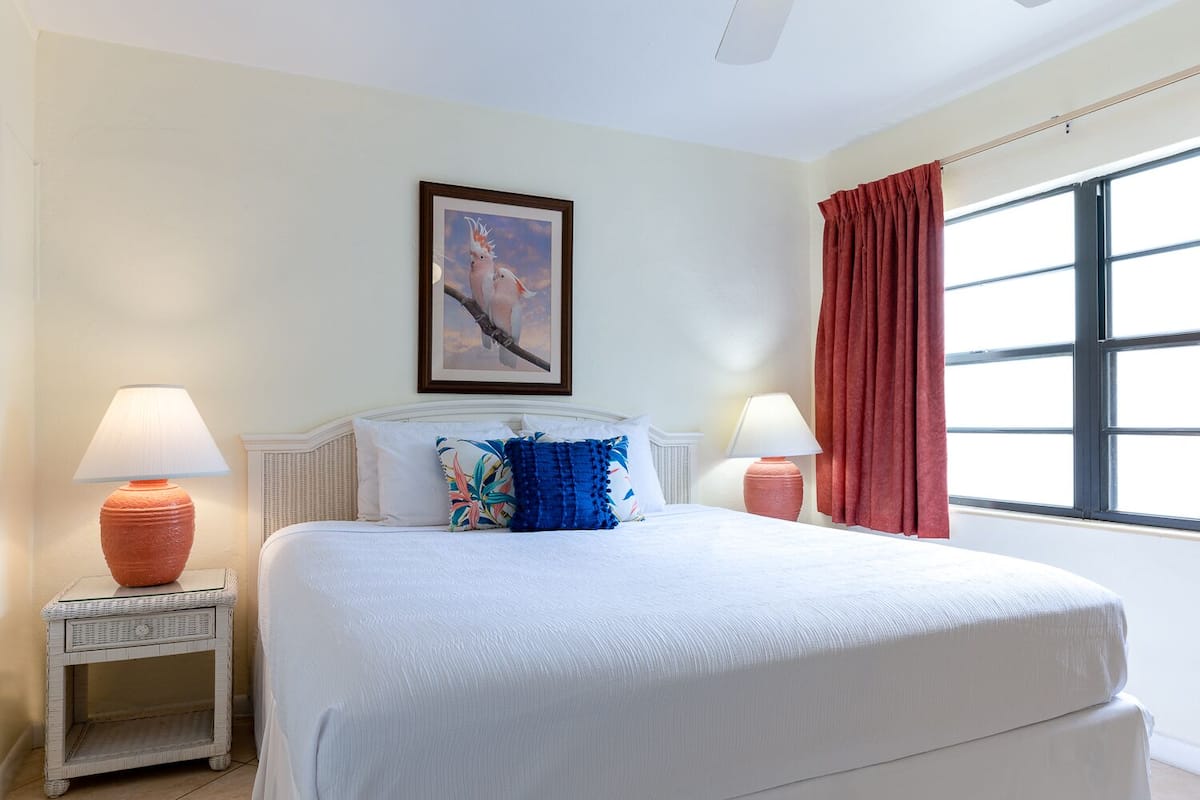 Premium Suite | 1 bedroom, soundproofing, free WiFi, bed sheets