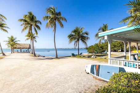 Exterior. Rock Reef Resort