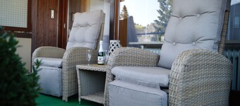 "Black Forest always works" Large apartment with large south-facing balcony, WiFi and Magenta TV