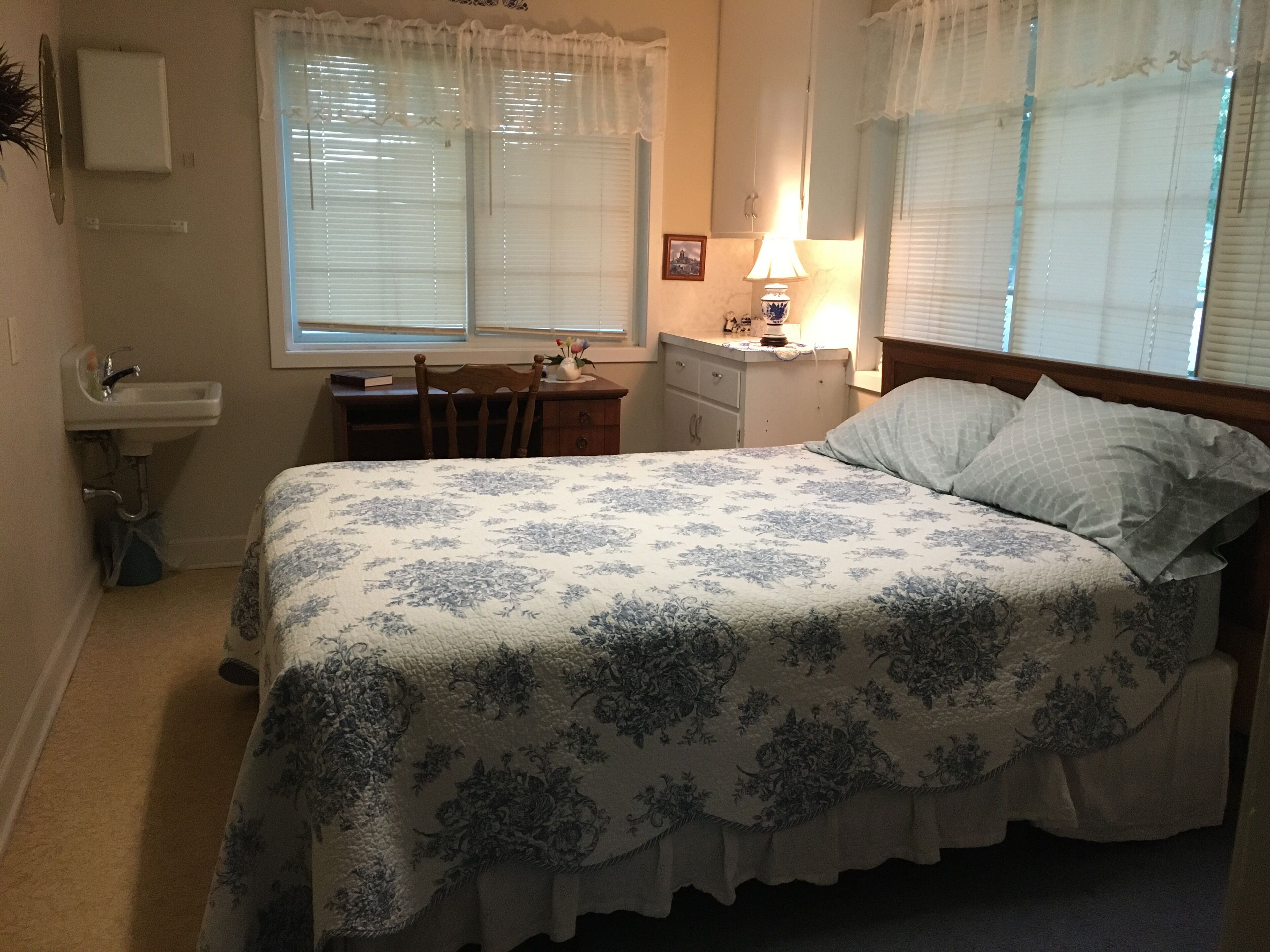 4 bedrooms, iron/ironing board, travel crib, WiFi